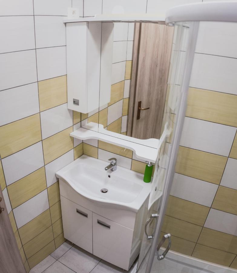Apartmaji Hrast - Podbela Eksteriør billede