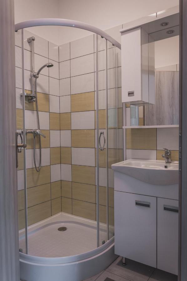 Apartmaji Hrast - Podbela Eksteriør billede